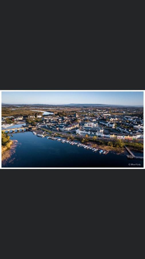 Parisian Style Townhouse Villa Carrick on Shannon Esterno foto