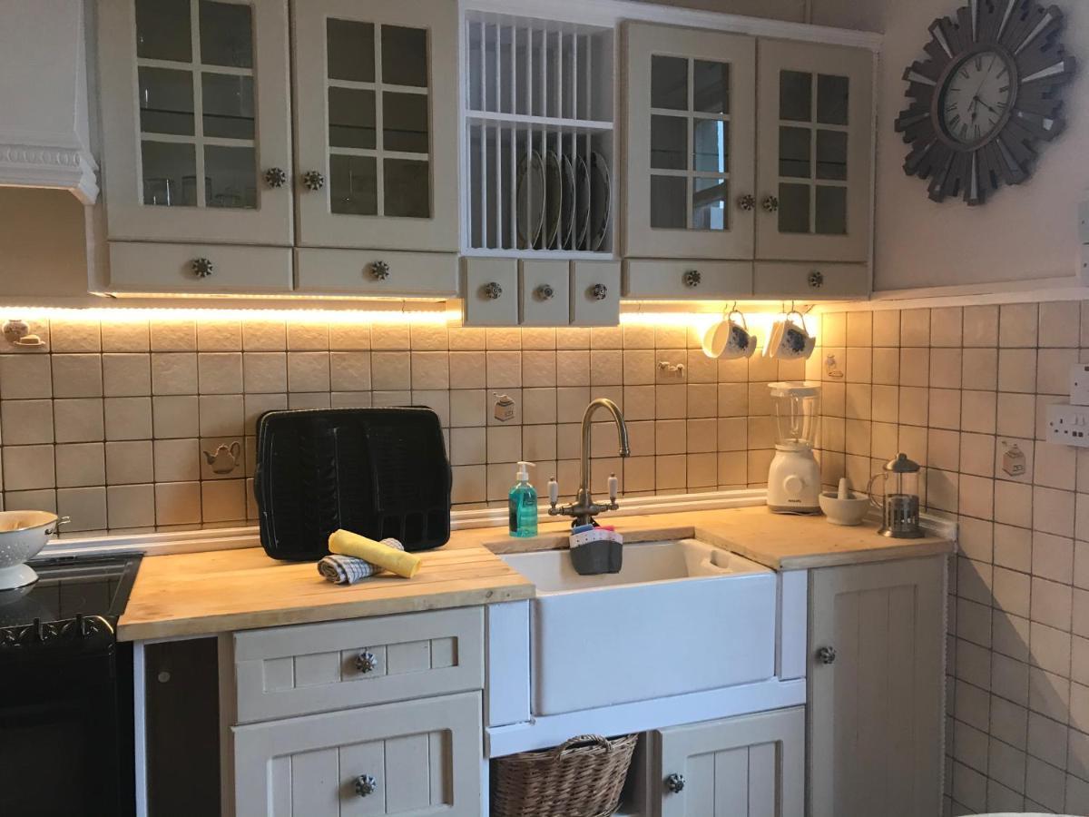 Parisian Style Townhouse Villa Carrick on Shannon Esterno foto