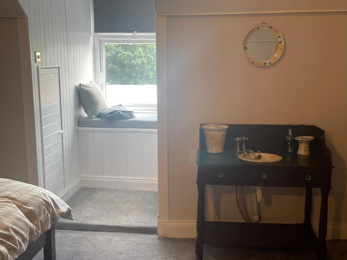 Parisian Style Townhouse Villa Carrick on Shannon Esterno foto